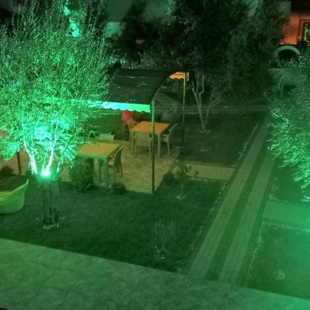 Side Leon Otel Ngoại thất bức ảnh