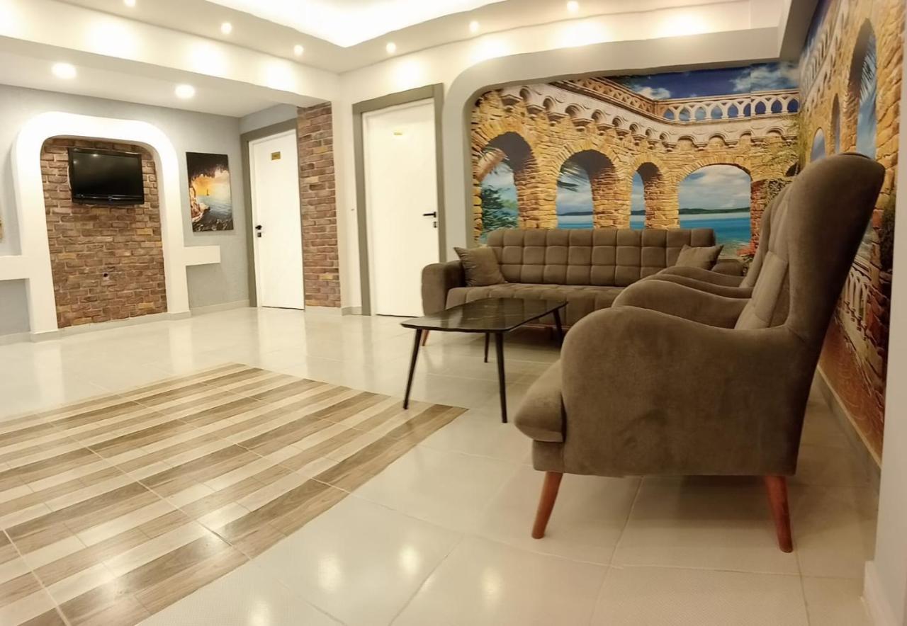 Side Leon Otel Ngoại thất bức ảnh