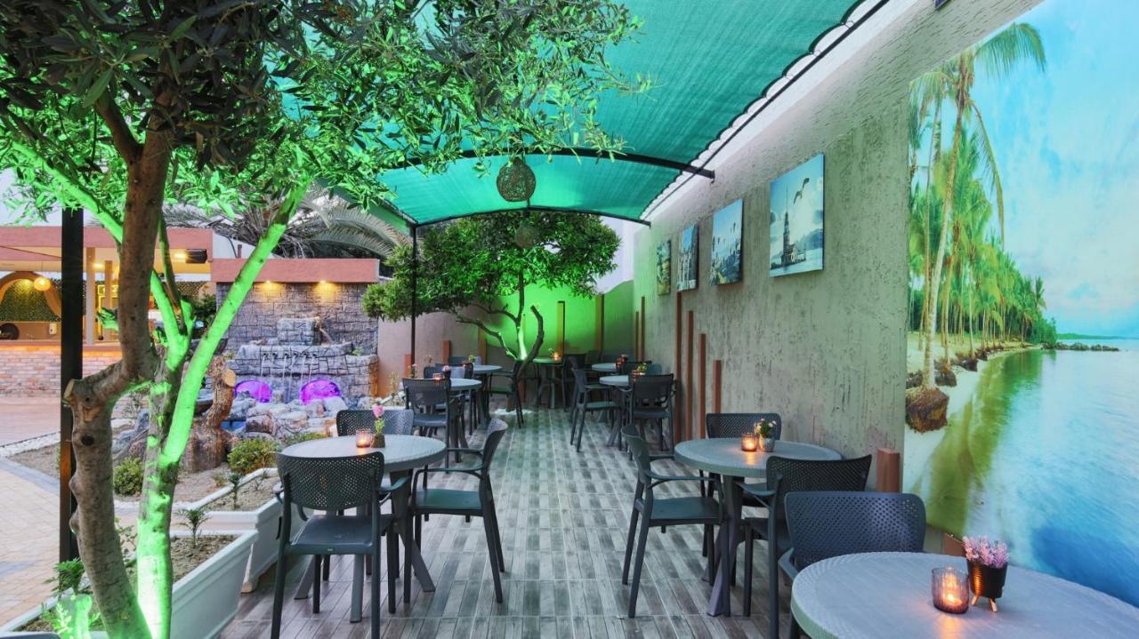 Side Leon Otel Ngoại thất bức ảnh